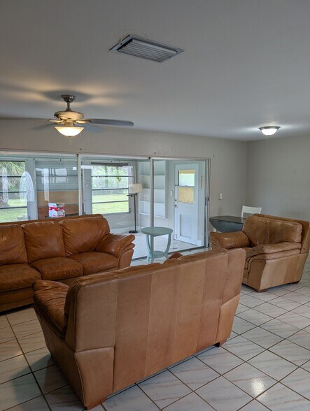 Living Room - 216 El Dorado Pky W