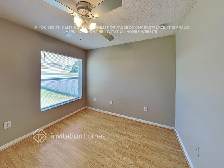 Building Photo - 10037 Creek Bluff Dr