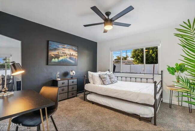 Building Photo - 8302 E Windsor Ave