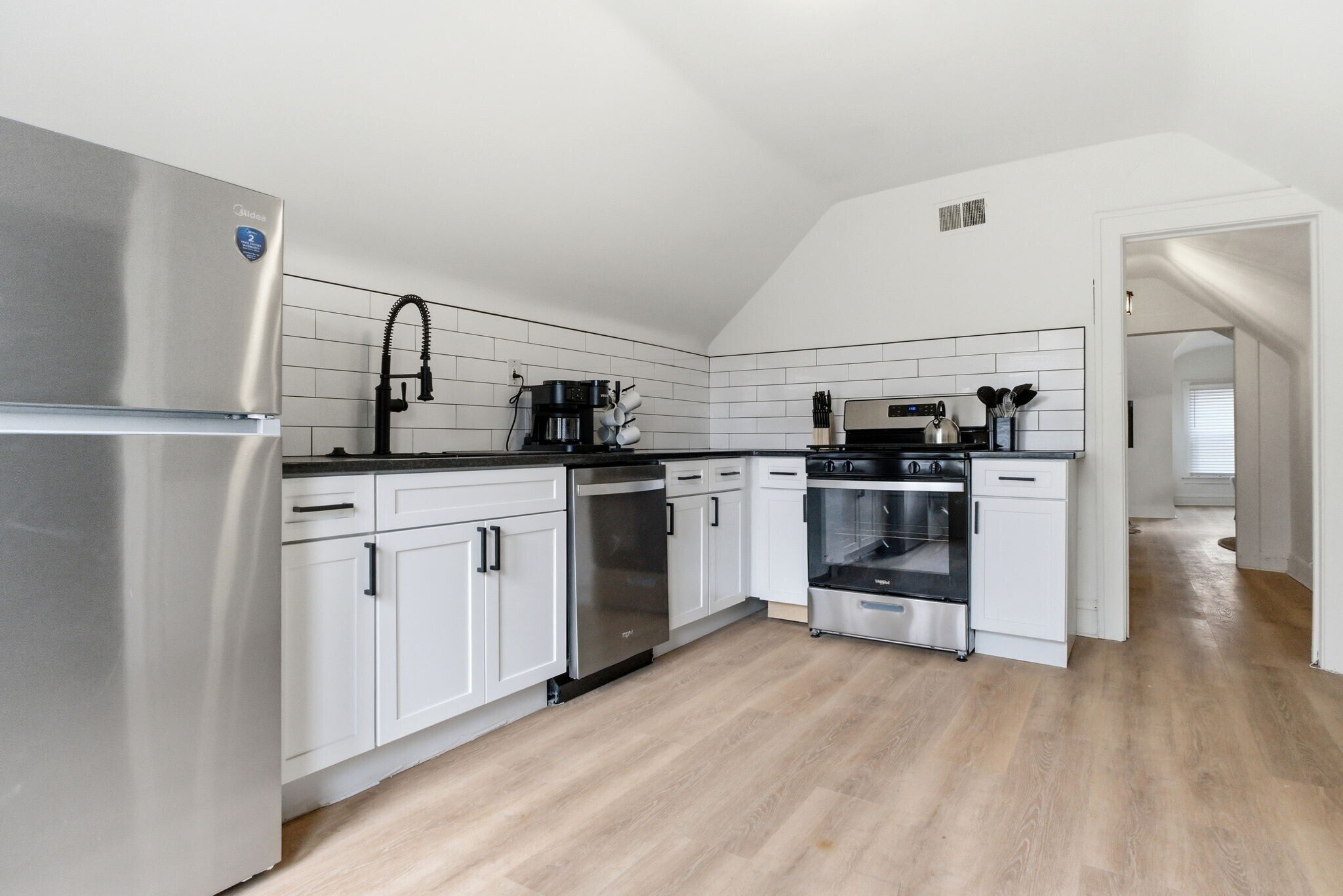 Building Photo - 3326 E Overlook Rd