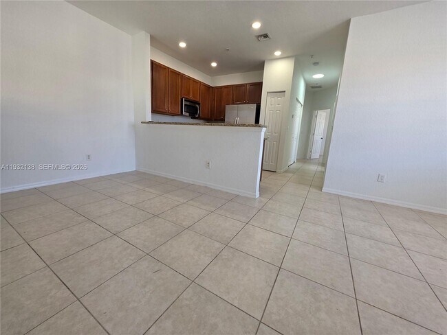 Building Photo - 9070 Preston Pl