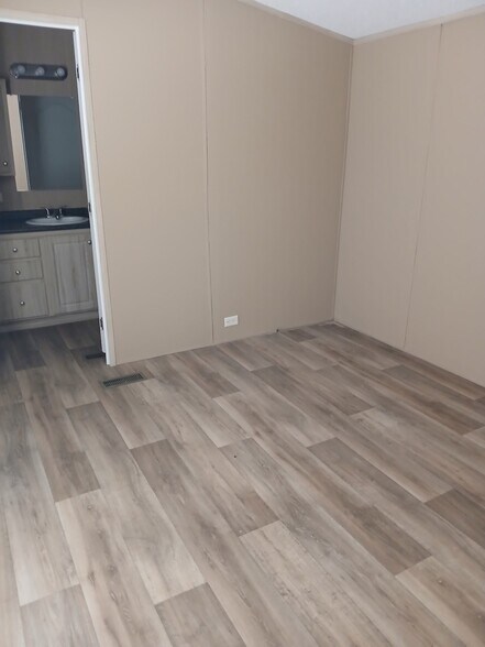 Building Photo - 5610 CR 1216