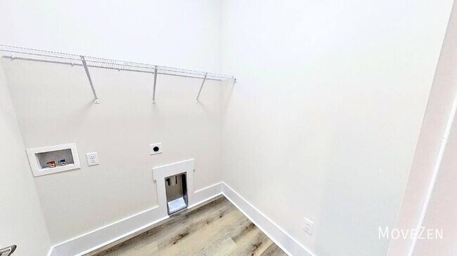 Building Photo - 6504 Oak Canopy Dr