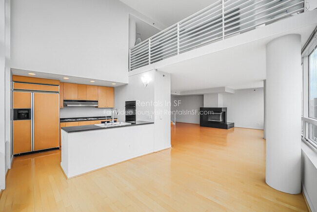 Building Photo - 1388 Gough St