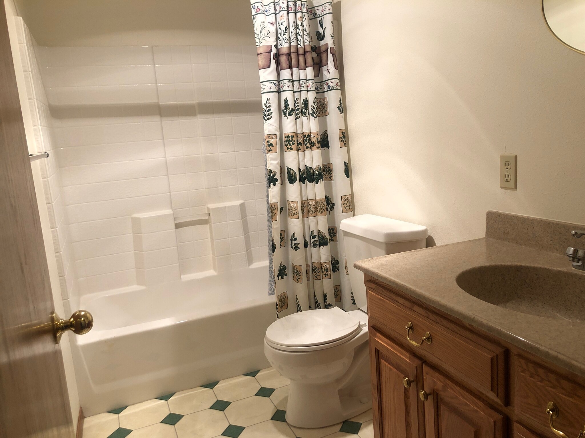 Building Photo - 715 SW Staley Dr