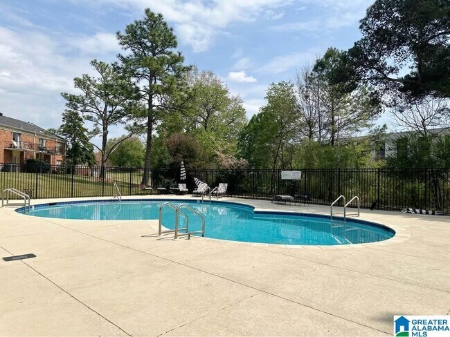 Building Photo - 3421 Sandner Ct