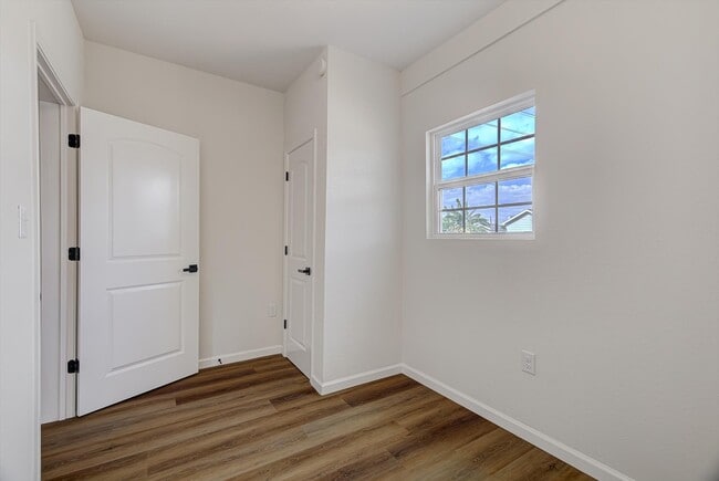 Building Photo - 6608 Avenue O