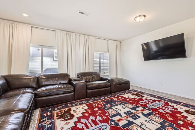 Building Photo - 10196 Worchester St