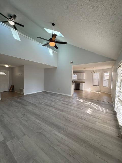 Building Photo - 1123 Northview Dr