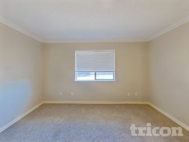 Building Photo - 6056 Birchhill Rd