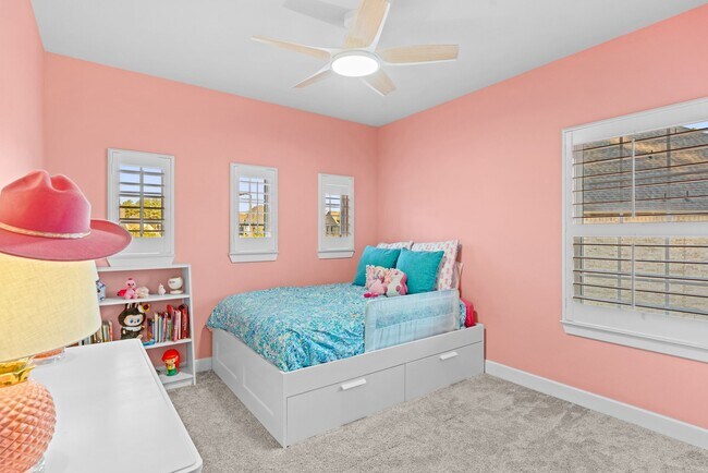 Building Photo - 141 Bronze Bow Dr