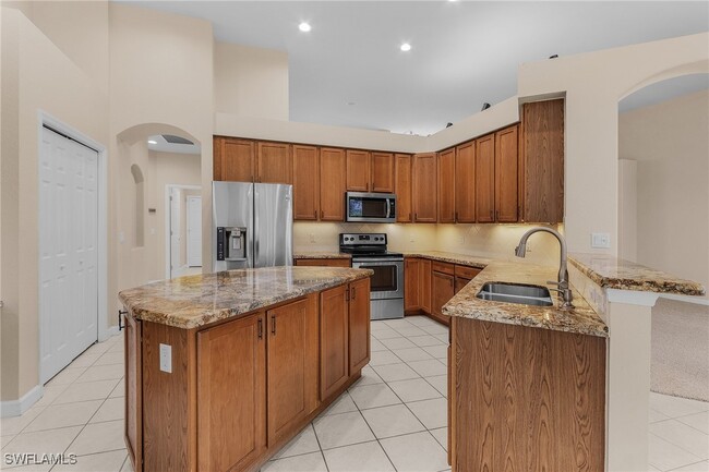 Building Photo - 14005 Shimmering Lake Ct