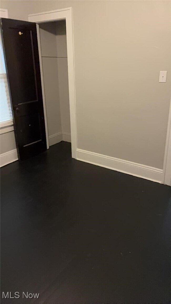 Building Photo - 2171 Olive Ave