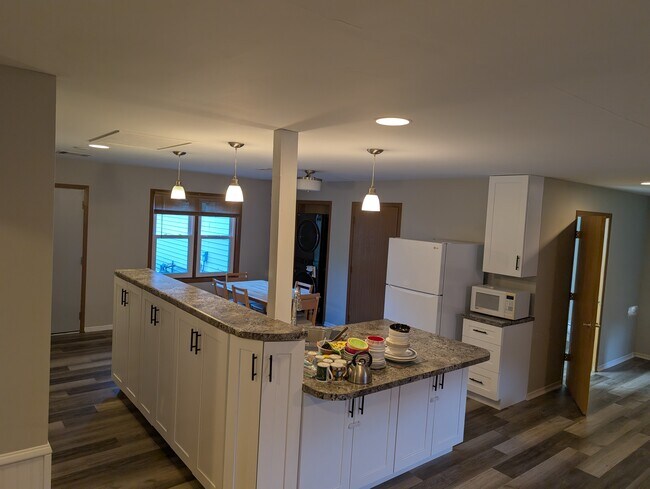 Building Photo - 538 Woodridge Ct