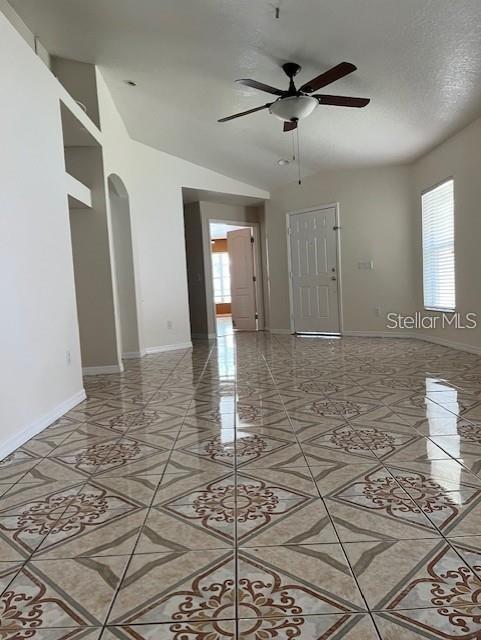 Building Photo - 8434 Quarter Horse Dr