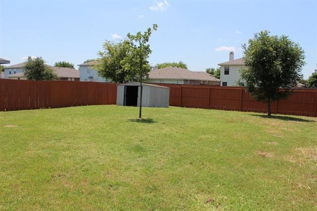Building Photo - 2316 White Oak Dr