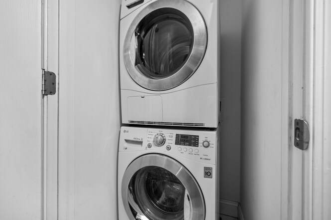 Building Photo - 700 7th St SW