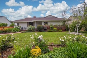 Building Photo - 1678 Midwick Dr