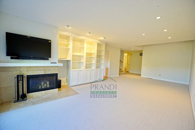 Building Photo - 13 Rockport Cove