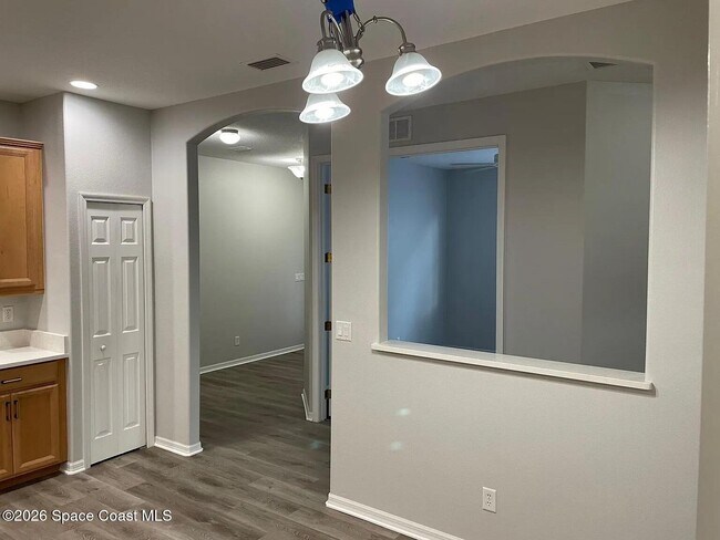 Building Photo - 5710 Claiborne St