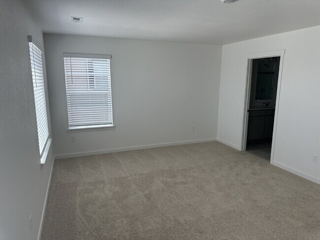 Building Photo - Brand New Beautiful Home in Mead!!!!