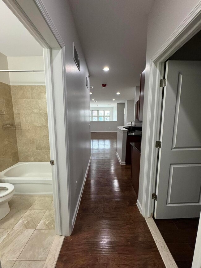 Building Photo - 413 Legato Dr