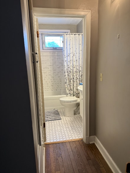 Building Photo - 340 Ellis Ave