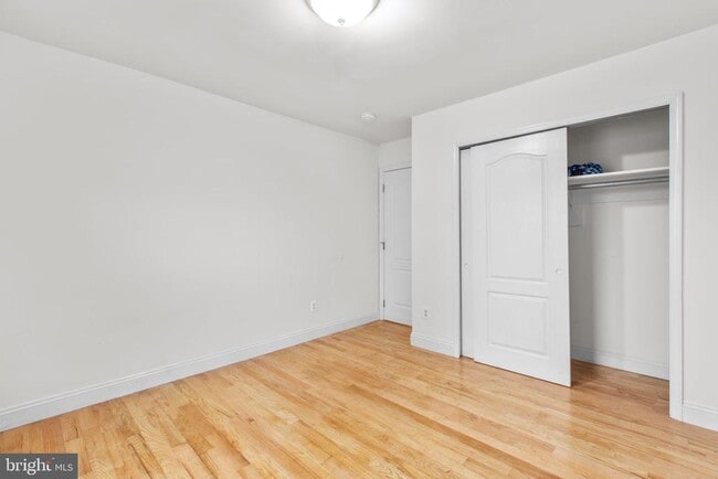 Building Photo - 53 Bloomington Ln