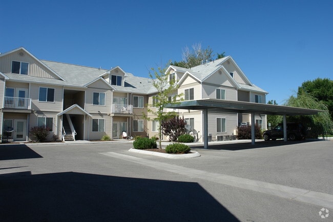 Building Photo - Mallard Court