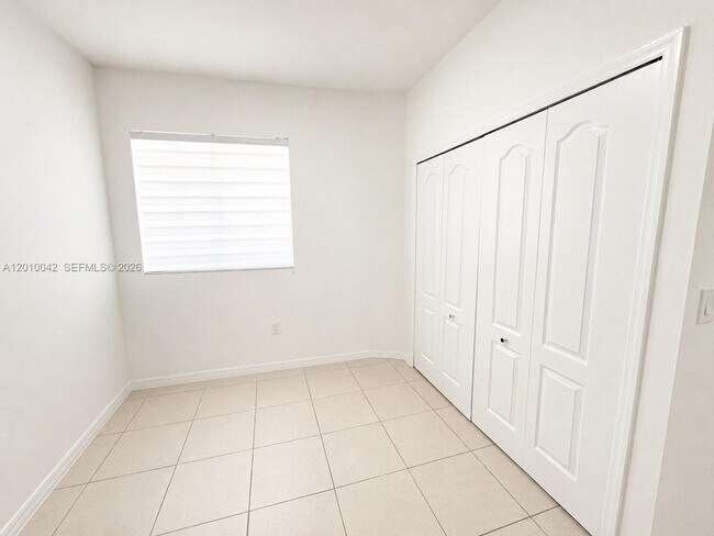 Building Photo - 7532 NW 176th St
