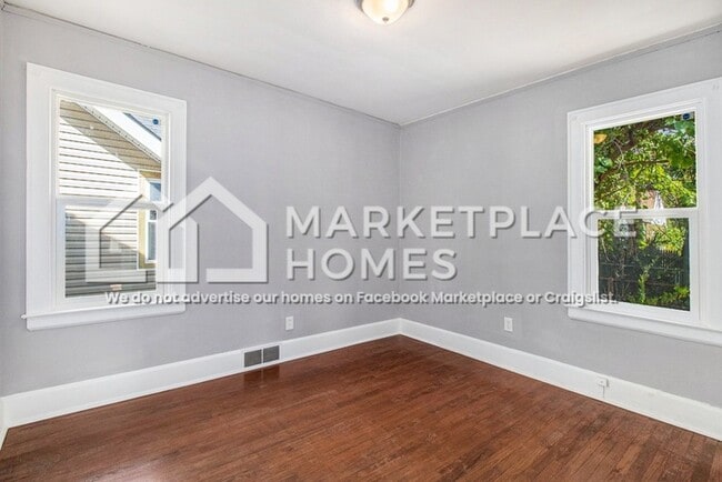 Building Photo - 14838 Griggs Ave