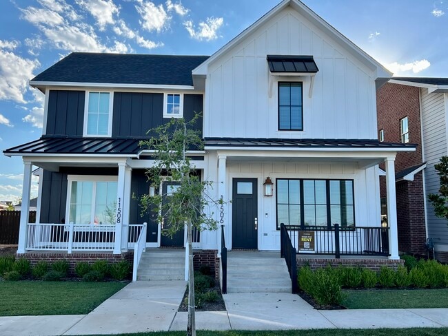 11506 Savannah - Vintage Township