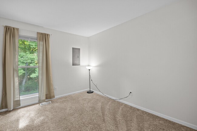Building Photo - 1148 Willow Green Dr