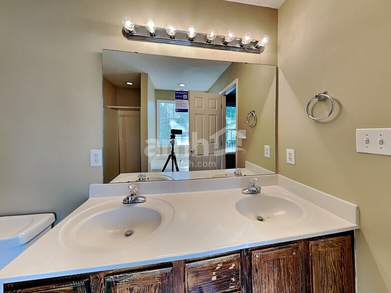 Building Photo - 4109 Archibald Way