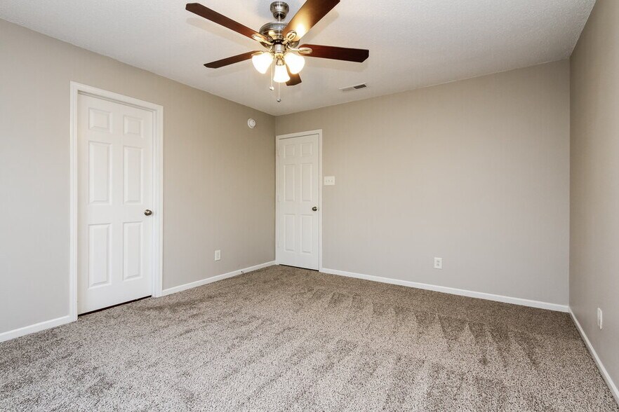 Building Photo - 6715 Everbloom Ln
