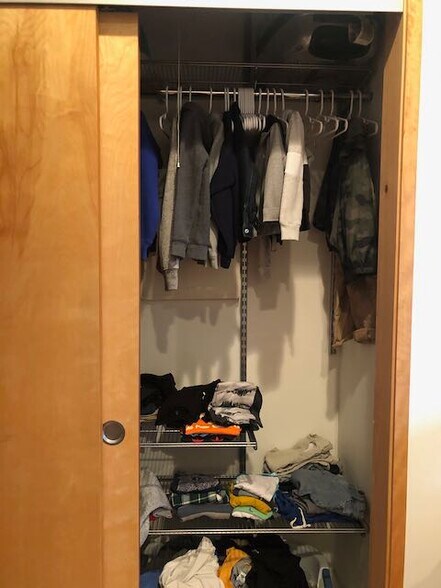 Closet 1 - 2335 W McLean Ave