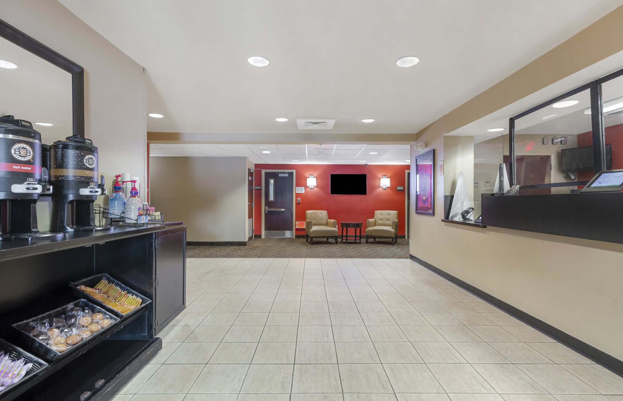 Building Photo - Furnished Studio-Baltimore - BWI Airport -...