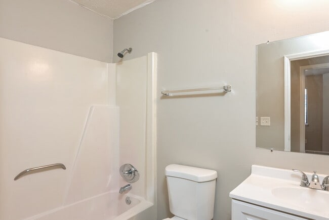 Building Photo - 4691 Big Valley Ct