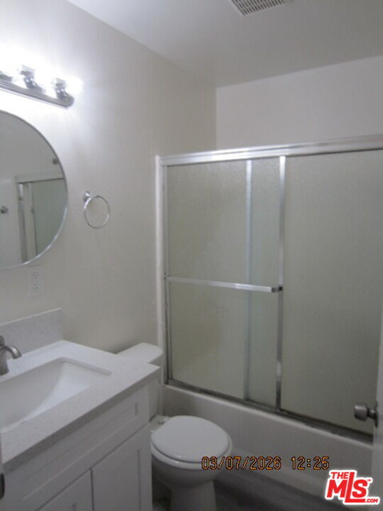 Building Photo - 1212 Beachwood Dr