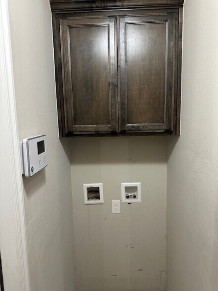 Building Photo - 9017 SW 46th St