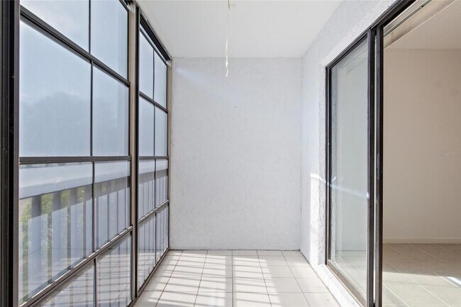 Building Photo - 1308 Pine Ridge Cir E