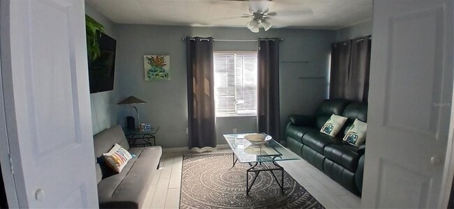 Building Photo - 115 Duxbury Ave