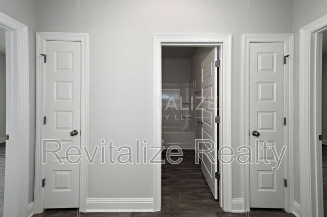 Building Photo - 14578 Dayton Cir