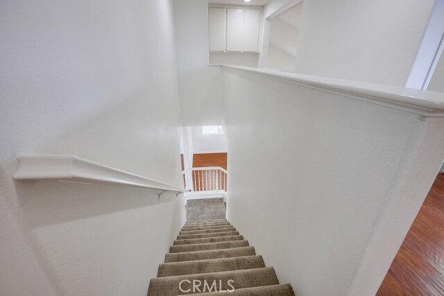 Building Photo - 321 N Riley Ct