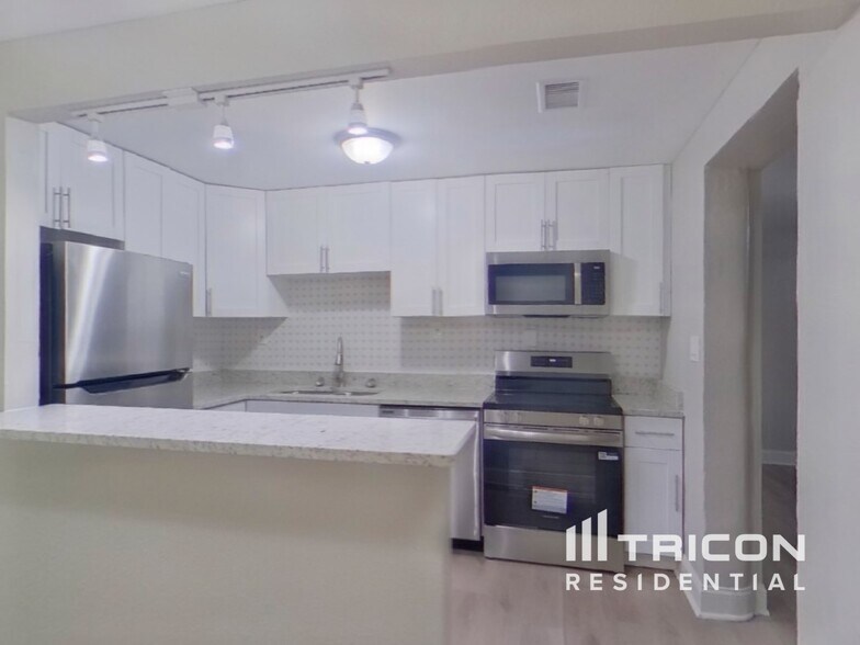 Building Photo - 14402 13th St