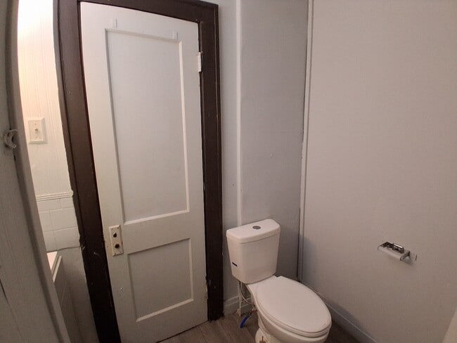 Building Photo - 501  Avenue-B