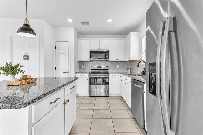 Building Photo - 747 Citrus Isle Dr