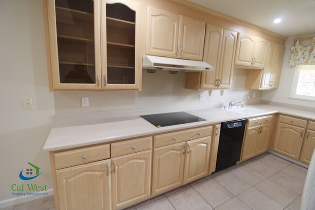 Building Photo - $4995 Beautiful 4BD/2BA Home in Cupertino!