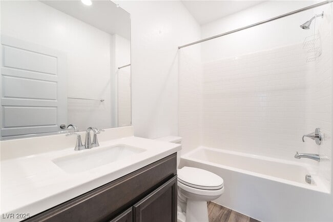 Building Photo - 20 Barbara Ln