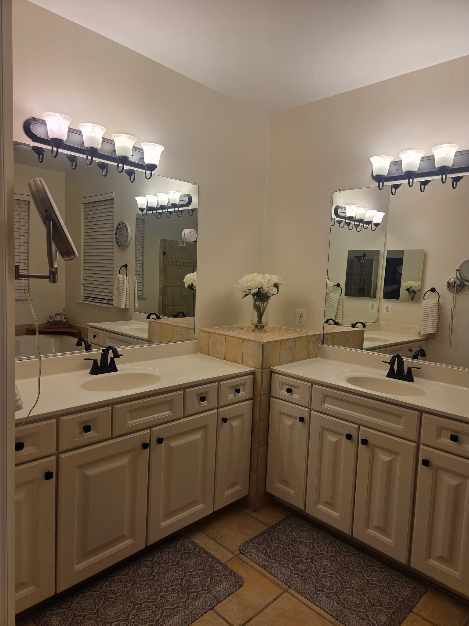 Building Photo - 8338 Middle Ruddings Dr